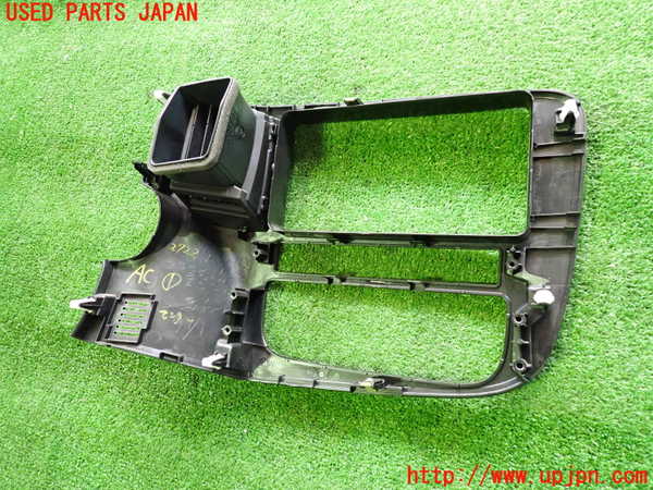2UPJ-9227227526]アウトランダーPHEV(GG2W)エアコン吹き出し口1 真中 中古_4