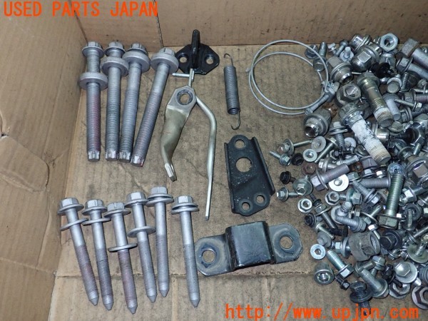 3UPJ=9227230720]レクサス RX450h(GYL20W)ネジ・ナット・ステー類 セット ジャンク_2