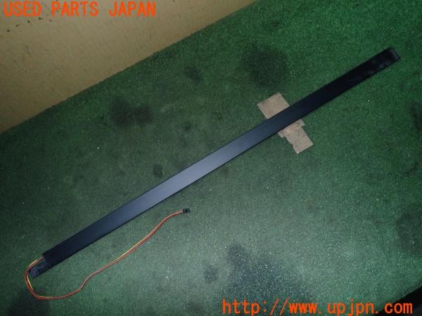 3UPJ=9227250512]アルファード(AGH30W)社外 右リアドアレール スライドドアレール イルミ ウインカーランプ 中古_4
