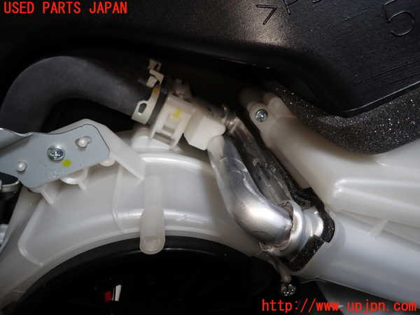 1UPJ-9227256082]アルファード(AGH30W)エバポレーター2（リヤ） 中古_2