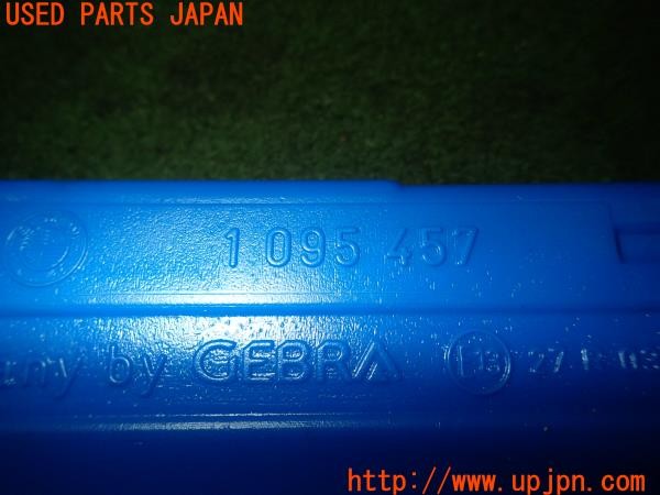 3UPJ=9227260640]BMW Z4(BT30 E85)前期 純正 1 095 457 三角表示板 停止板 中古_3