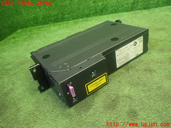 1UPJ-9227266505]BMW Z4 ロードスター(BT30 E85)CDチェンジャー 中古_3