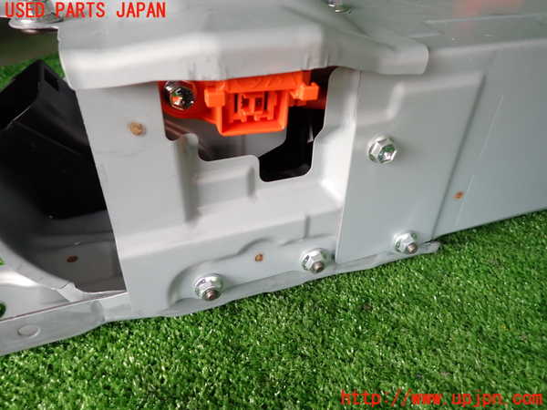 2UPJ-9227286911]プリウス(ZVW51)ハイブリッドバッテリー1 中古_3