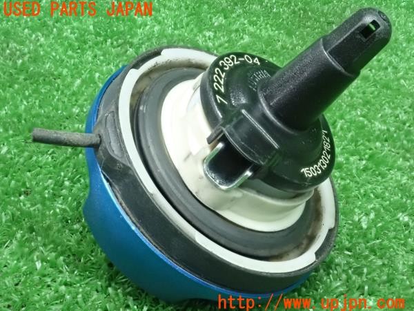 3UPJ=9227290012]BMW 523d(FW20 F10)社外 フューエルフィラーキャップ 燃料キャップ 給油口 ディーゼル 中古_4