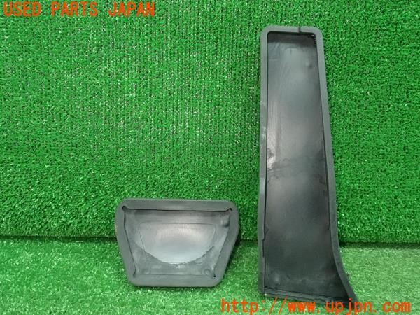 3UPJ=9227290630]BMW 523d(FW20 F10)社外 ペダルカバー 中古_2