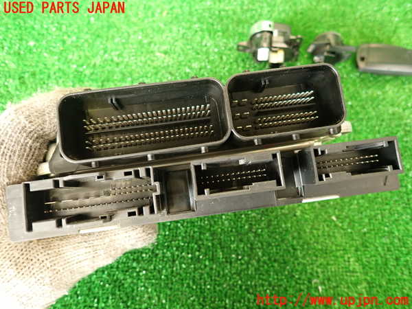 2UPJ-9227296110]BMW 523d(FW20)(F10)エンジンコンピューター DME 【ジャンク品】 中古_3