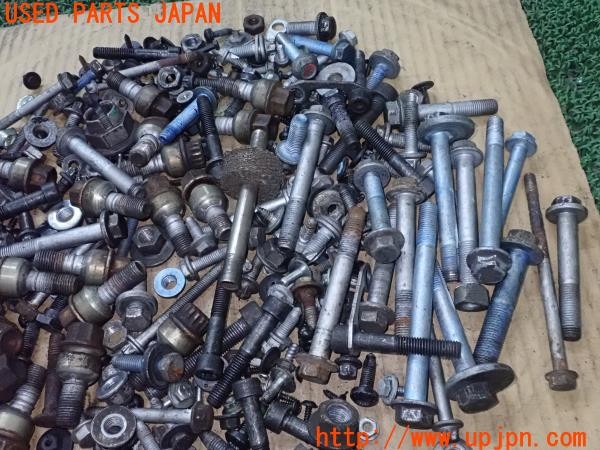3UPJ=9227330720]ポルシェ 911 カレラ(99705)ネジ・ナット・ステー類 ジャンク_2