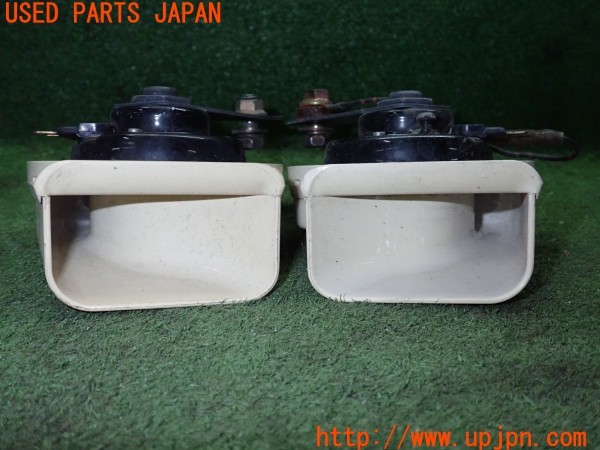 3UPJ=9227390563]スイフト スポーツ(ZC31S)後期 MITSUBA ミツバ ALPHAⅡ MBH-2E17 MBL-2E18 ホーン 中古_3
