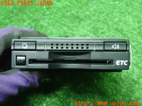 3UPJ=9227420503]ヴォクシー(ZRR80G)純正ビルトイン ETC車載器 08686-00341 DNETC004 中古_3