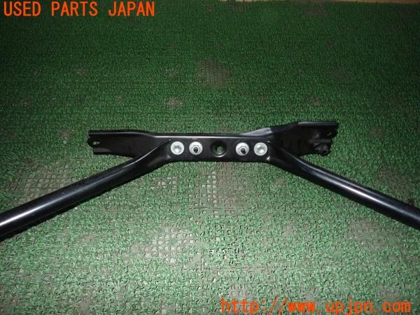3UPJ=9227440705]レクサス RC-F(USC10)純正 フロントタワーバー 中古_3