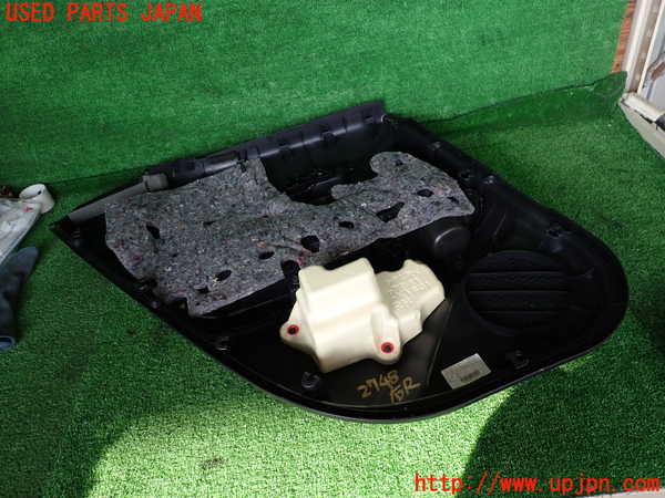 2UPJ-9227481294]C-HRハイブリッド(ZYX11)右後ドア内張り 中古_4