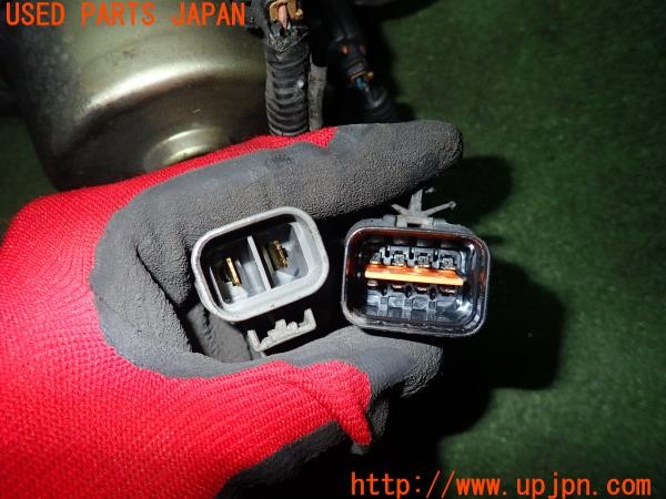 3UPJ=9227530308]ランサーエボリューション6 GSR(CP9A)純正 MR222646 AYCポンプ ハイドロリックユニット 中古_4