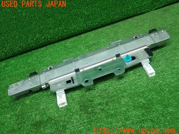 3UPJ=9227590580]レクサス LS600h(UVF45)後期 純正 フロントカメラ 86462-50030 中古_2
