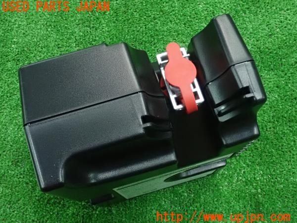 3UPJ=9227590625]レクサス LS600h(UVF45)後期 純正 エアコンプレッサー パンク修理キット 中古_4