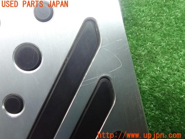 3UPJ=9227670627]ランサーエボリューションX(CZ4A)純正 フットレスト 中古_4