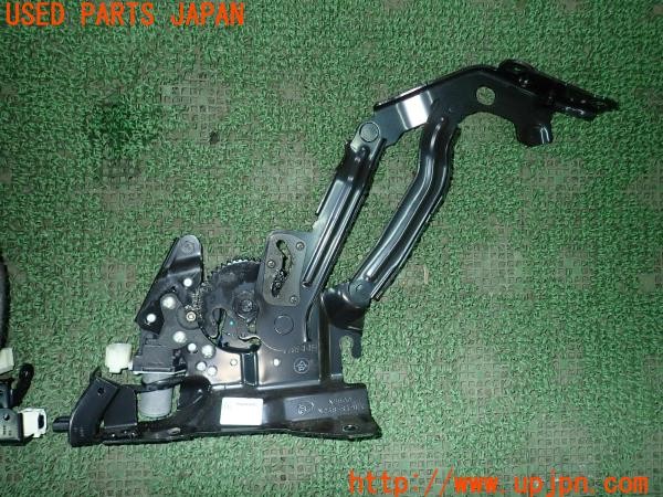 3UPJ=9227690566]ロードスターRF(NDERC)前期 純正 リトラクタブルハードトップ モーター ヒンジ 中古_4