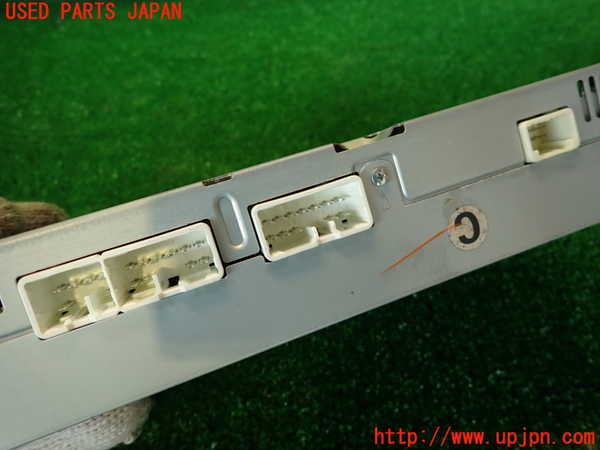2UPJ-9227746525]レクサス・RX350(GGL10W)アンプ 中古_3