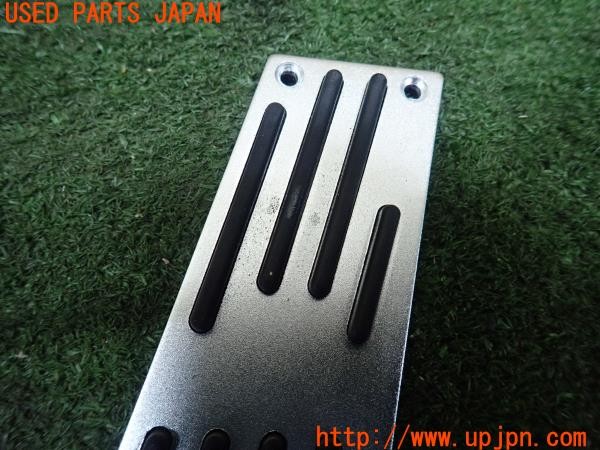 3UPJ=9227760630]BMW M5(NB50 E60)前期 社外 ペダルカバー 中古_2