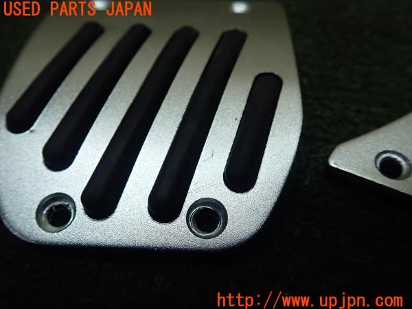 3UPJ=9227760630]BMW M5(NB50 E60)前期 社外 ペダルカバー 中古_4