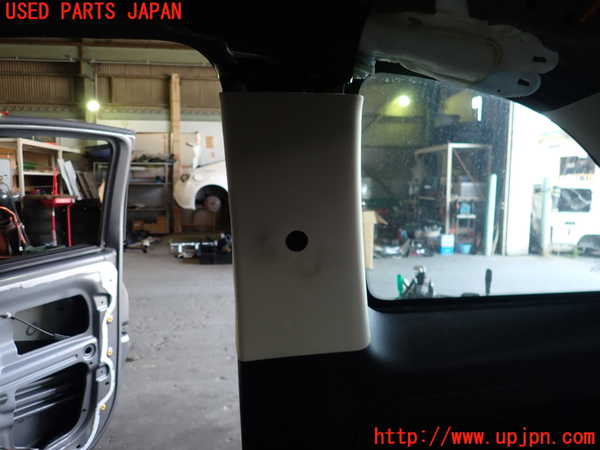 1UPJ-9227777675]フィアット・500(31209)右リアピラートリム 中古_3