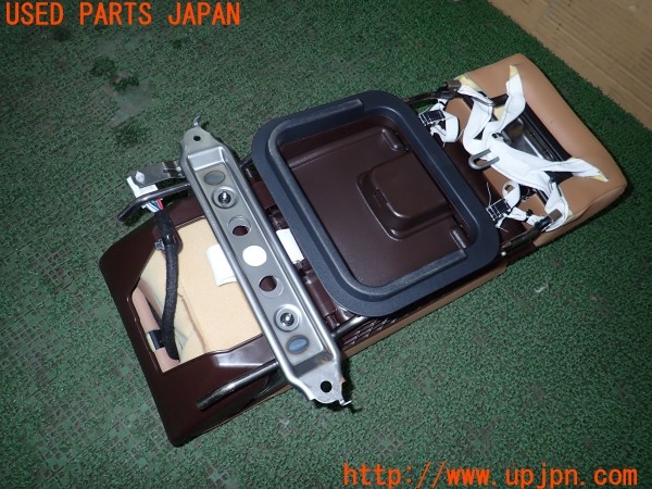 3UPJ=9227820652]レクサス ES300h(AXZH10)純正 リアセンターコンソール アームレスト 中古_4