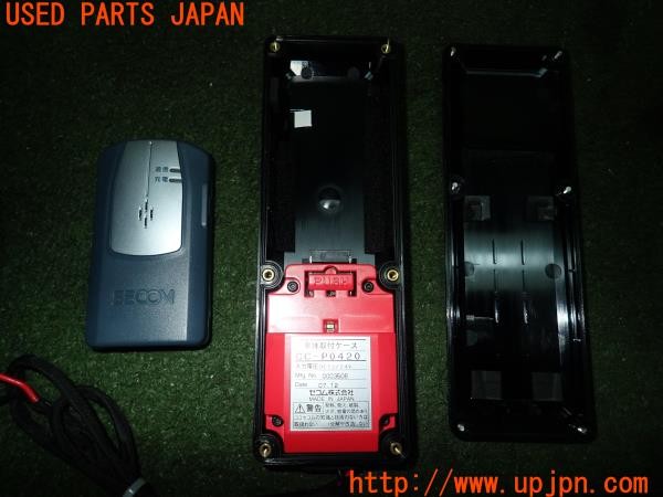3UPJ=9227840512]ルノー メガーヌ R.S.(ルノー・スポール)(DZF4R)SECOM ココセコム CC-P0420 車体取付ケース セキュリティ 中古_5