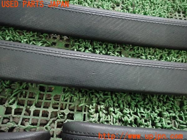 3UPJ=9227860645]BMW M3 クーペ(WD40 E92)前期 純正 カーボン調トリムセット リアピラーム ドア内張り 中古_4