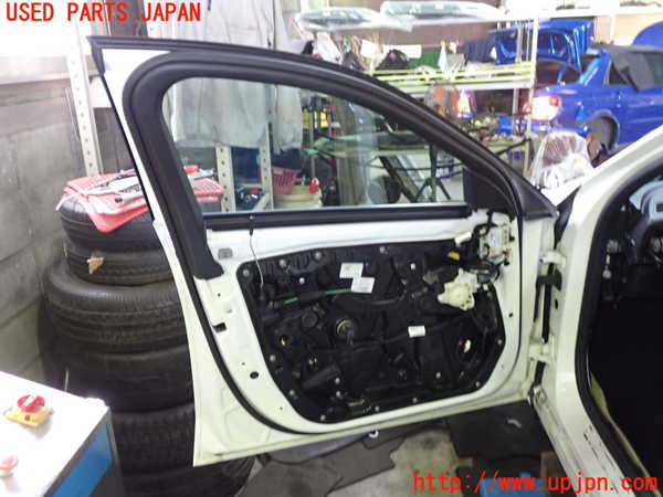 1UPJ-9227921260]ベンツ C220 d ステーションワゴン S205 (205214)左前ドア M62 中古_3