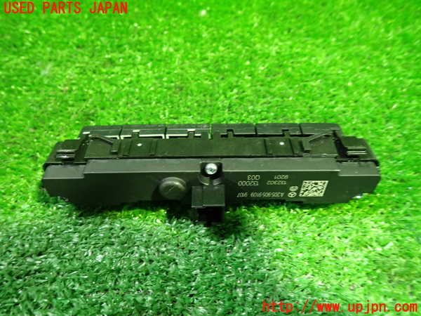 1UPJ-9227926308]ベンツ C220 d ステーションワゴン S205 (205214)スイッチ3 (ソナー) 中古_2
