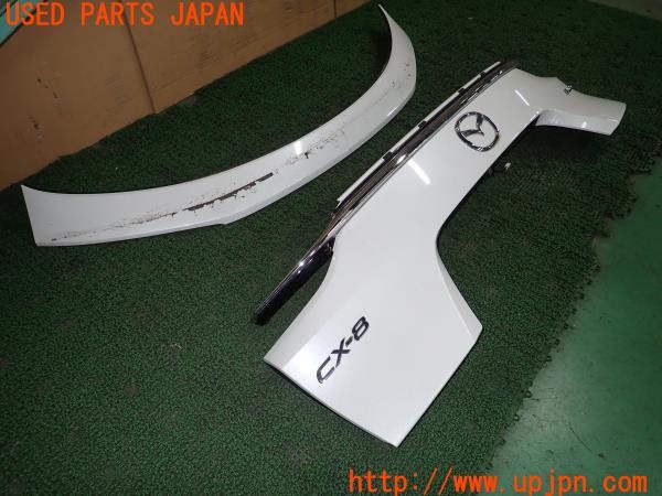 3UPJ=9227930013]CX-8 25S(KG5P)純正 リアゲートガーニッシュ バックドア ガーニッシュ 中古_2