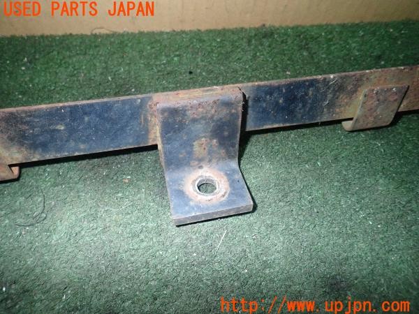 3UPJ=9227940001]ジープ(J55(改))フロントナンバープレートホルダー ブラケット 中古_3