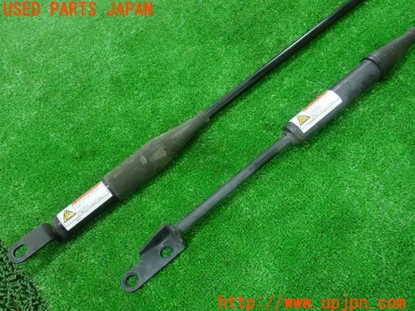 3UPJ=9227950702]レクサス CT200h(ZWA10)純正 パフォーマンスダンパー 中古_2
