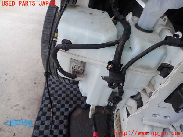 1UPJ-9227956791]レクサス・CT200h(ZWA10)ウォッシャータンク1 中古_2