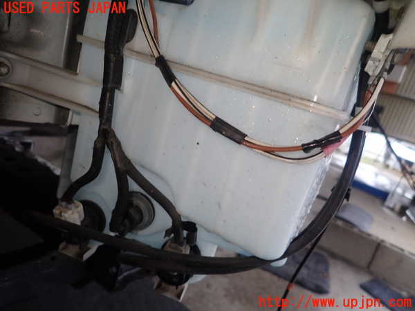 1UPJ-9227956791]レクサス・CT200h(ZWA10)ウォッシャータンク1 中古_3