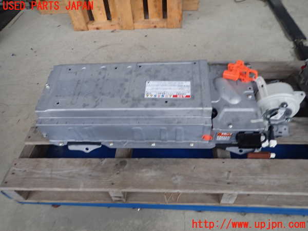 1UPJ-9227956911]レクサス・CT200h(ZWA10)ハイブリッドバッテリー1 中古_2