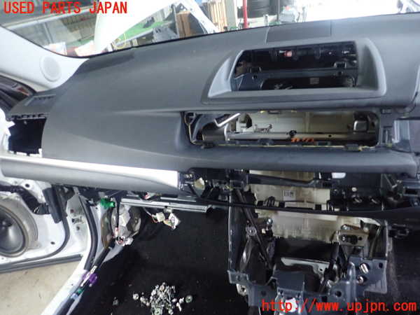 1UPJ-9227957505]レクサス・CT200h(ZWA10)ダッシュボード 中古_3