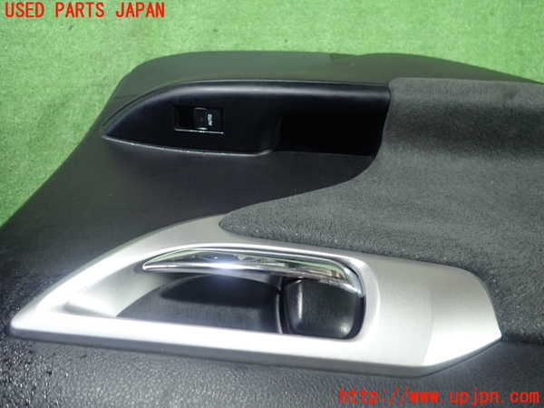 1UPJ-9227951324]レクサス・CT200h(ZWA10)左後ドア内張り 中古_2