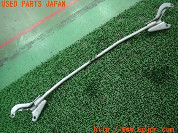 3UPJ=9227980705]スカイライン 25GT-X(ER34)前期 純正? フロントタワーバー 中古_3