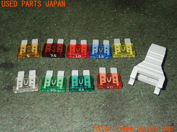 3UPJ=9227990512]ベンツ SLK350(171456 R171)前期 純正 N 000 000 004325 ヒューズ 中古_2