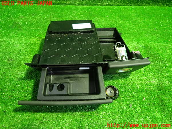 1UPJ-9227997821]ベンツ SLK350 R171(171456)灰皿1 中古_2