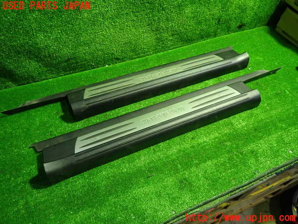 1UPJ-9227997740]ベンツ SLK350 R171(171456)スカッフプレート 中古_2
