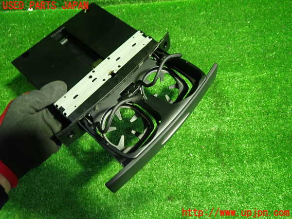 1UPJ-9227997810]ベンツ SLK350 R171(171456)ドリンクホルダー 中古_2