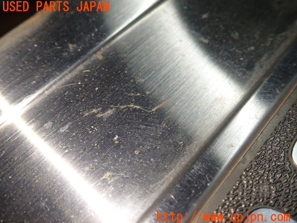 3UPJ=9228010012]ランクル100(UZJ100W)前期 純正 リアバンパーステップガード 中古_5