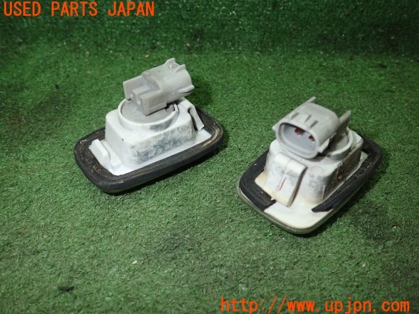 3UPJ=9228010530]ランクル100(UZJ100W)前期 DEPO デポ 01-212-1410N-Y サイドマーカー 中古_2
