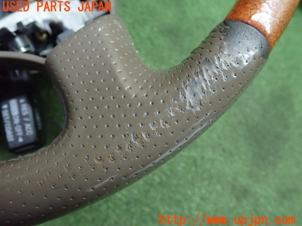 3UPJ=9228010617]ランクル100(UZJ100W)前期 純正 ステアリング 中古_3