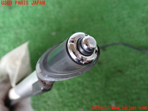 2UPJ-9228016645]ランクル100系(UZJ100W)アンテナ 中古_2