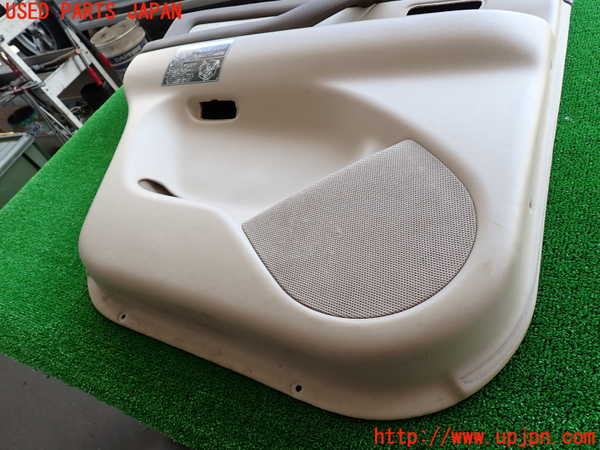 2UPJ-9228011324]ランクル100系(UZJ100W)左後ドア内張り 中古_2