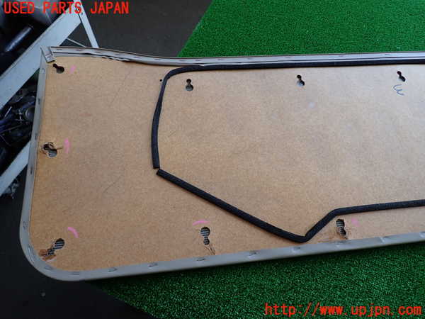 2UPJ-9228011578]ランクル100系(UZJ100W)バックドア内張り 中古_4
