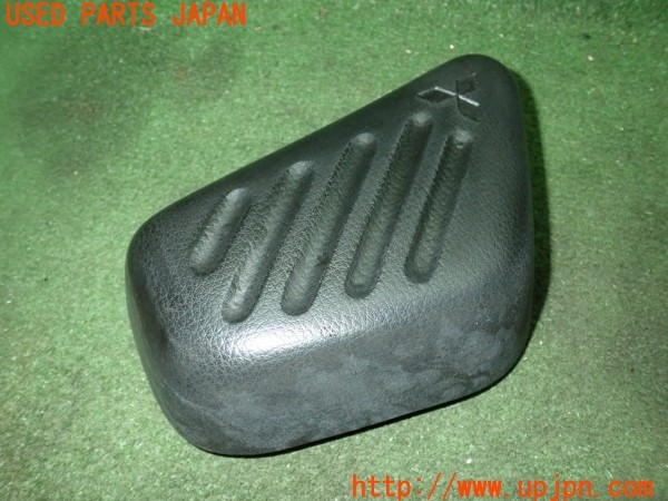 3UPJ=9228020001]ランサーエボリューションII GSR(CE9A)純正 ニーレスト 中古_3