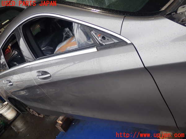 2UPJ-9228051230]ベンツ CLA180 シューティングブレーク(117942)右前ドア (43R-00050 M62) 中古_2